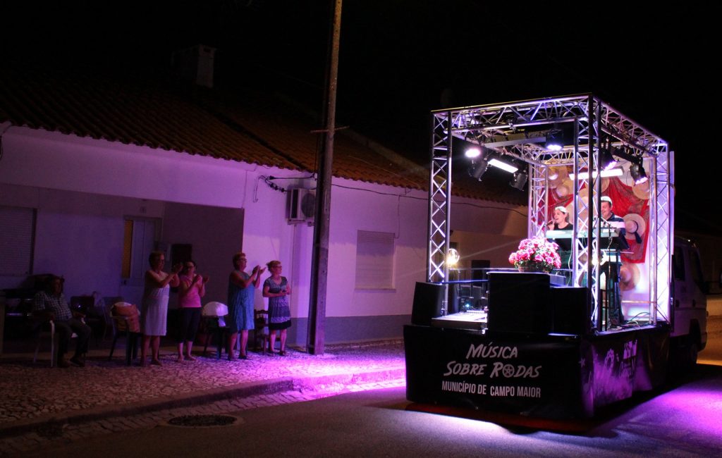 Duo Jorge e Célia levaram música a Degolados e Ouguela